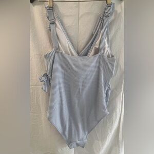 Kindred Bravely nursing/maternity swimsuit